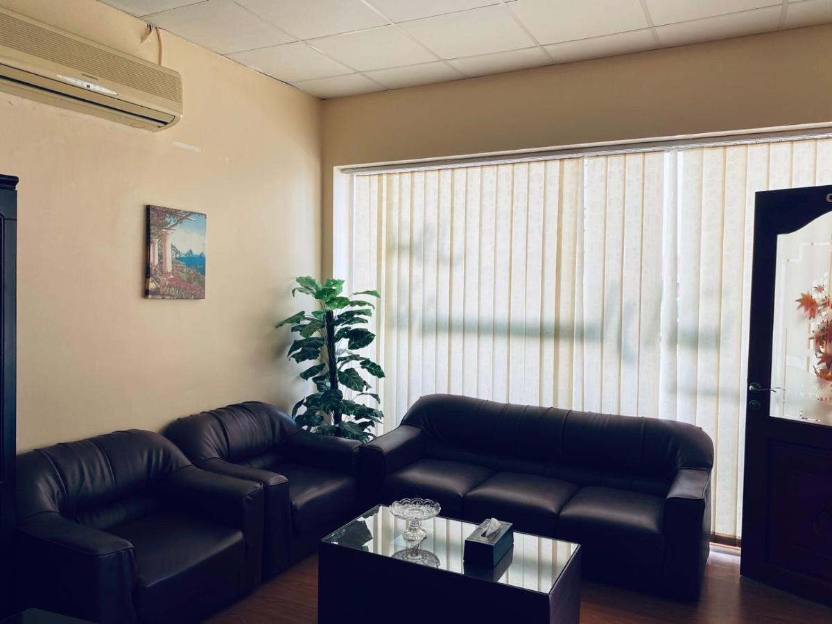 שארג'ה Pan Emirates Hotel Apartments מראה חיצוני תמונה