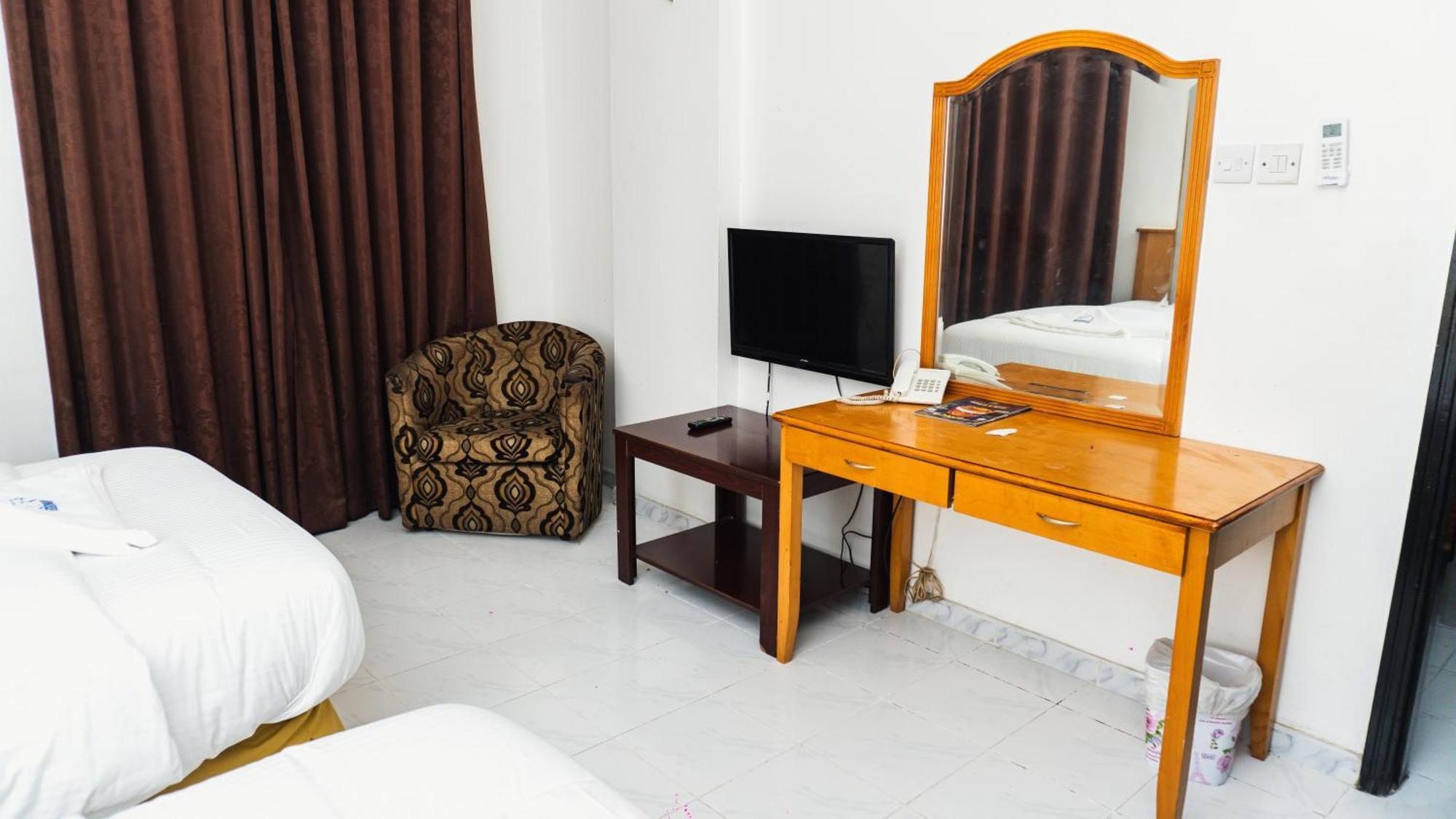שארג'ה Pan Emirates Hotel Apartments מראה חיצוני תמונה