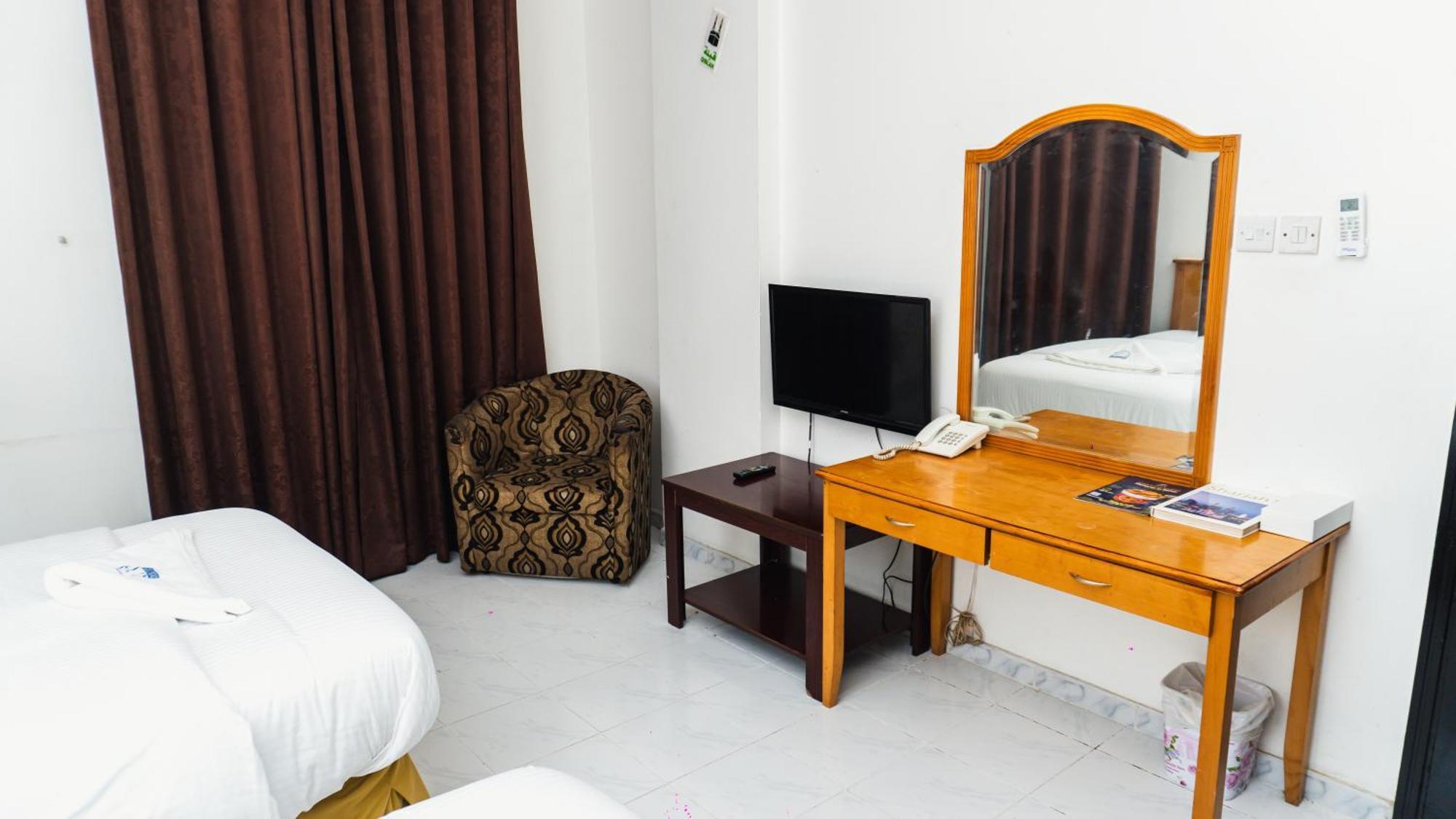 שארג'ה Pan Emirates Hotel Apartments מראה חיצוני תמונה