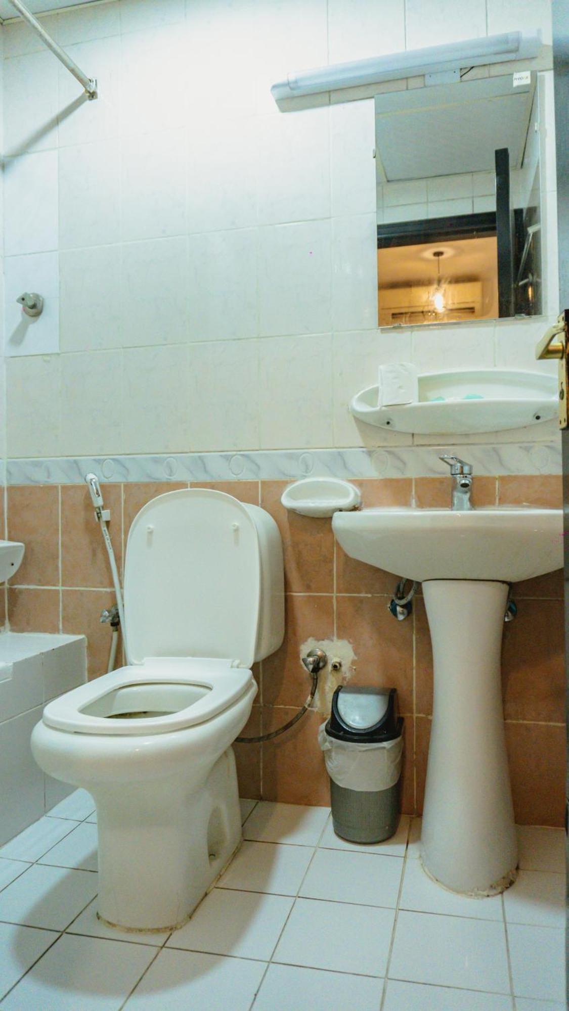 שארג'ה Pan Emirates Hotel Apartments מראה חיצוני תמונה